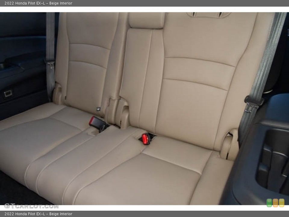 Beige Interior Rear Seat for the 2022 Honda Pilot EX-L #145377499