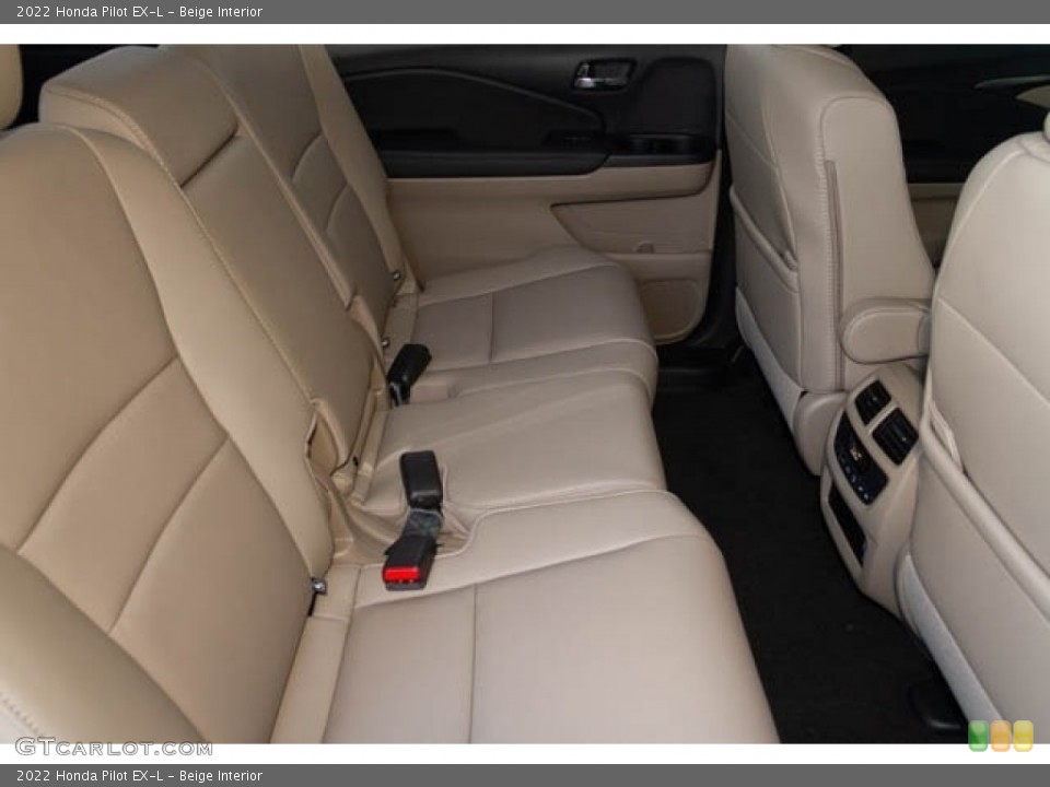Beige Interior Rear Seat for the 2022 Honda Pilot EX-L #145377586