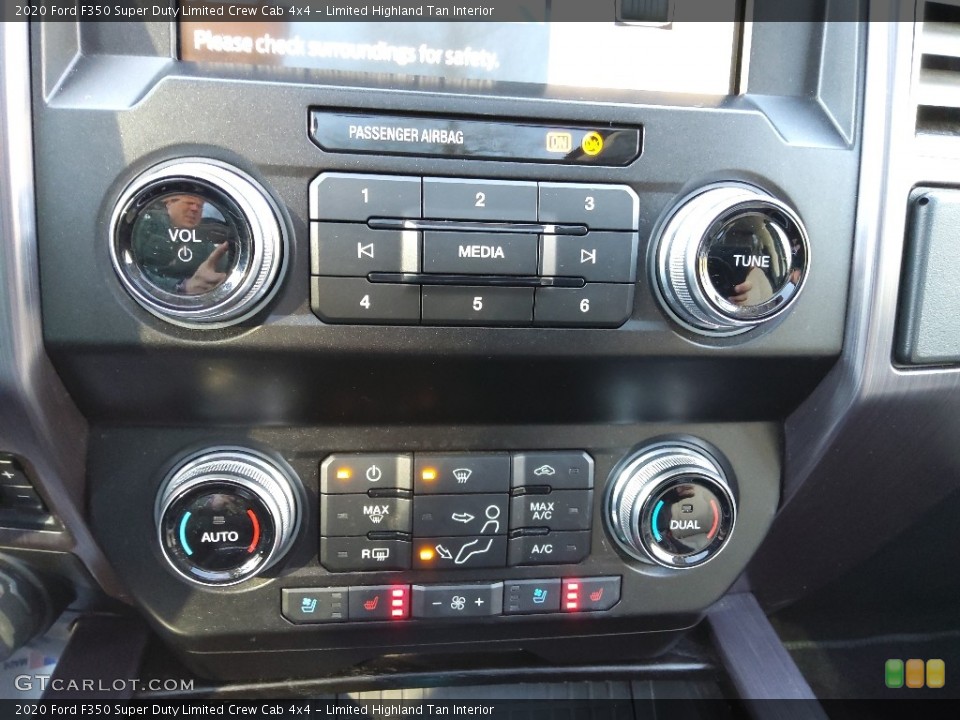Limited Highland Tan Interior Controls for the 2020 Ford F350 Super Duty Limited Crew Cab 4x4 #145378480