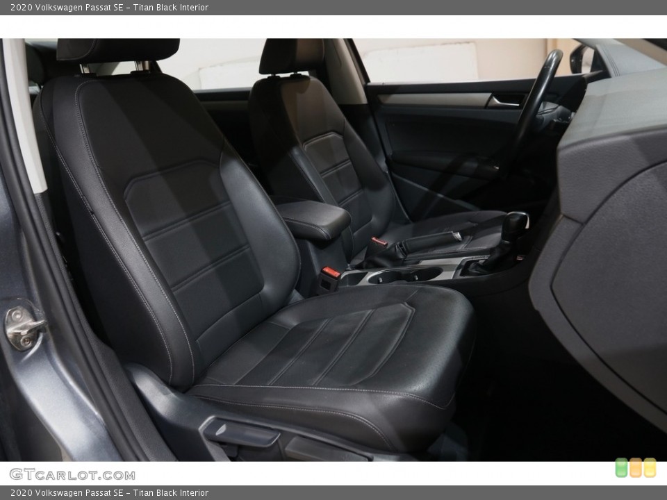 Titan Black Interior Front Seat for the 2020 Volkswagen Passat SE #145382971