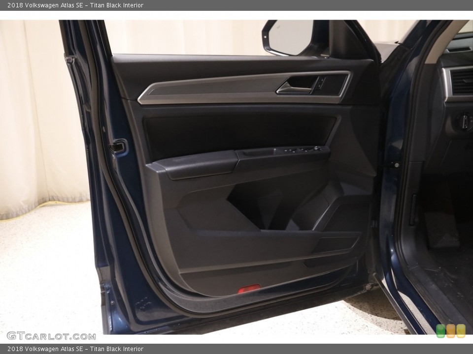 Titan Black Interior Door Panel for the 2018 Volkswagen Atlas SE #145395483