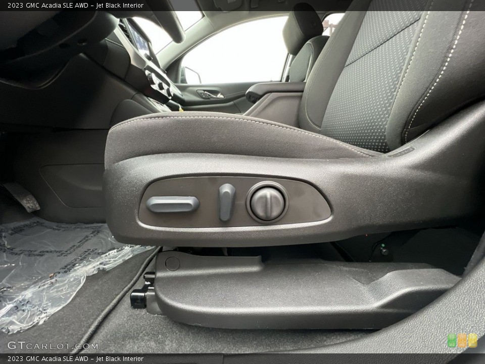 Jet Black Interior Front Seat for the 2023 GMC Acadia SLE AWD #145401364