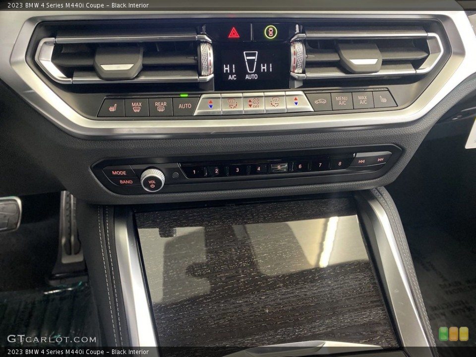 Black Interior Controls for the 2023 BMW 4 Series M440i Coupe #145403502