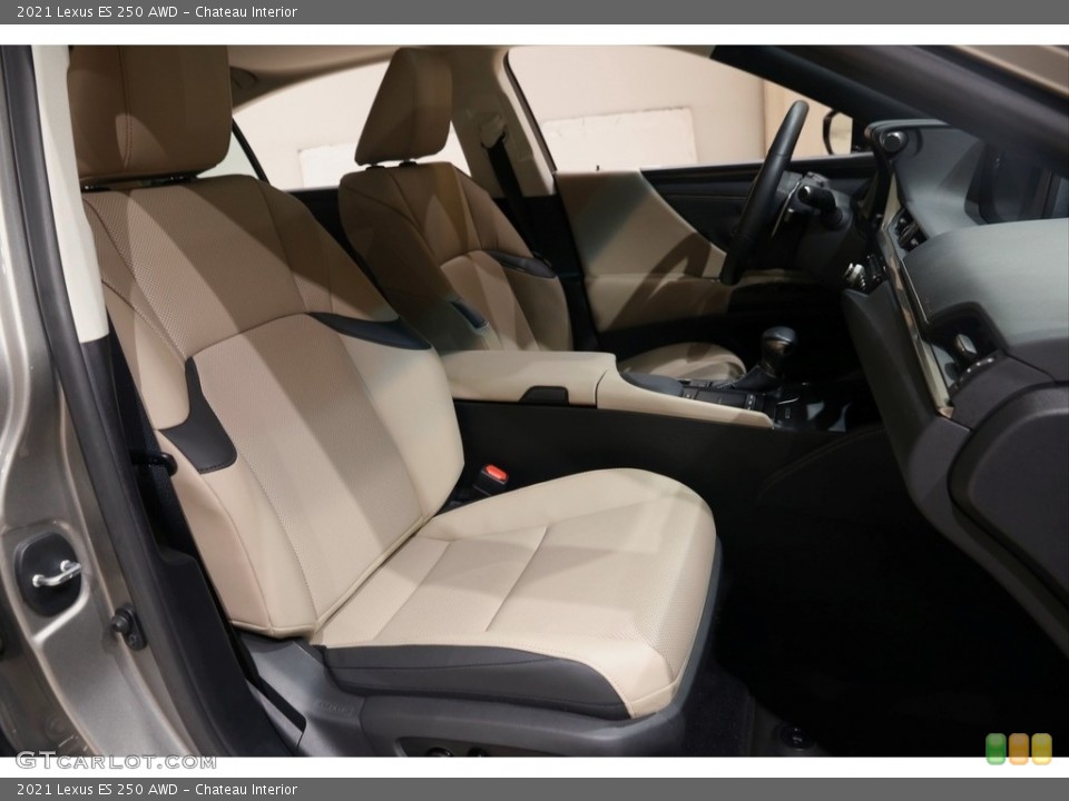 Chateau 2021 Lexus ES Interiors