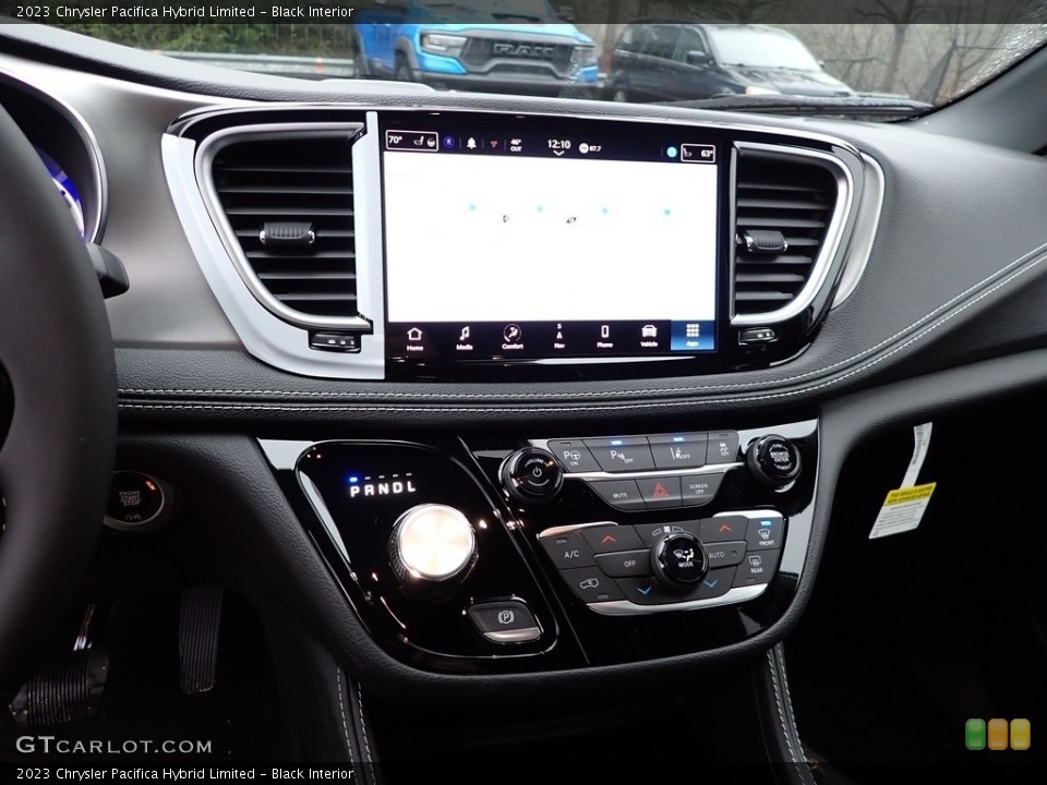 Black Interior Controls for the 2023 Chrysler Pacifica Hybrid Limited #145403751