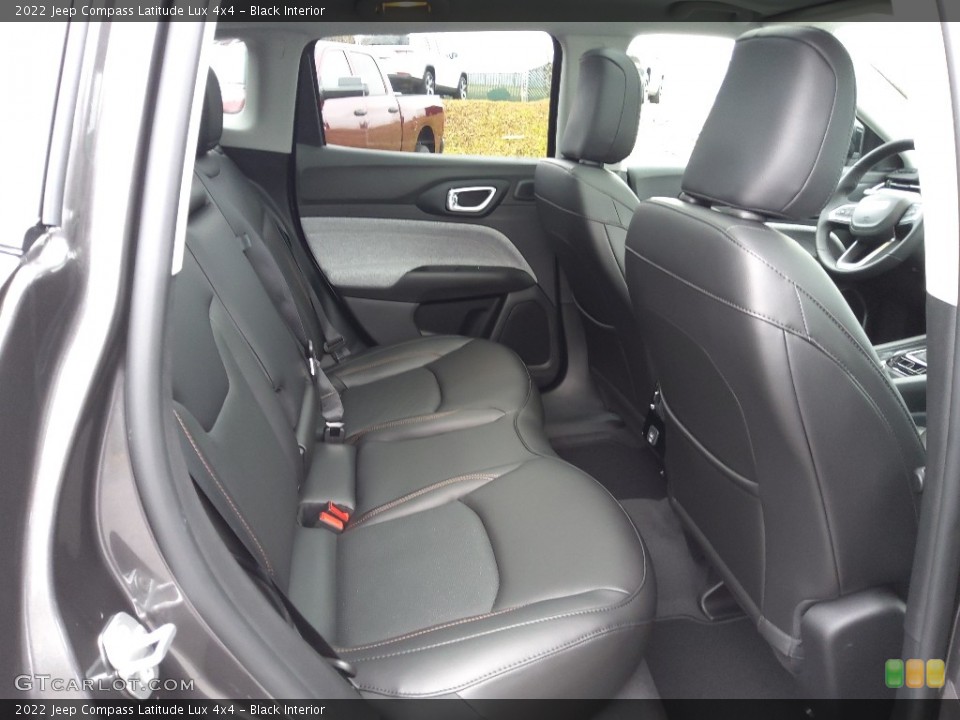 Black Interior Rear Seat for the 2022 Jeep Compass Latitude Lux 4x4 #145414561