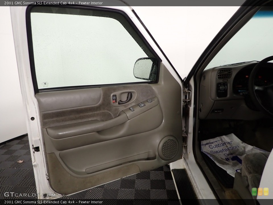 Pewter Interior Door Panel for the 2001 GMC Sonoma SLS Extended Cab 4x4 #145419371