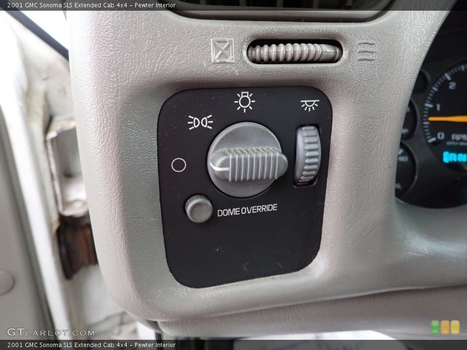 Pewter Interior Controls for the 2001 GMC Sonoma SLS Extended Cab 4x4 #145419441