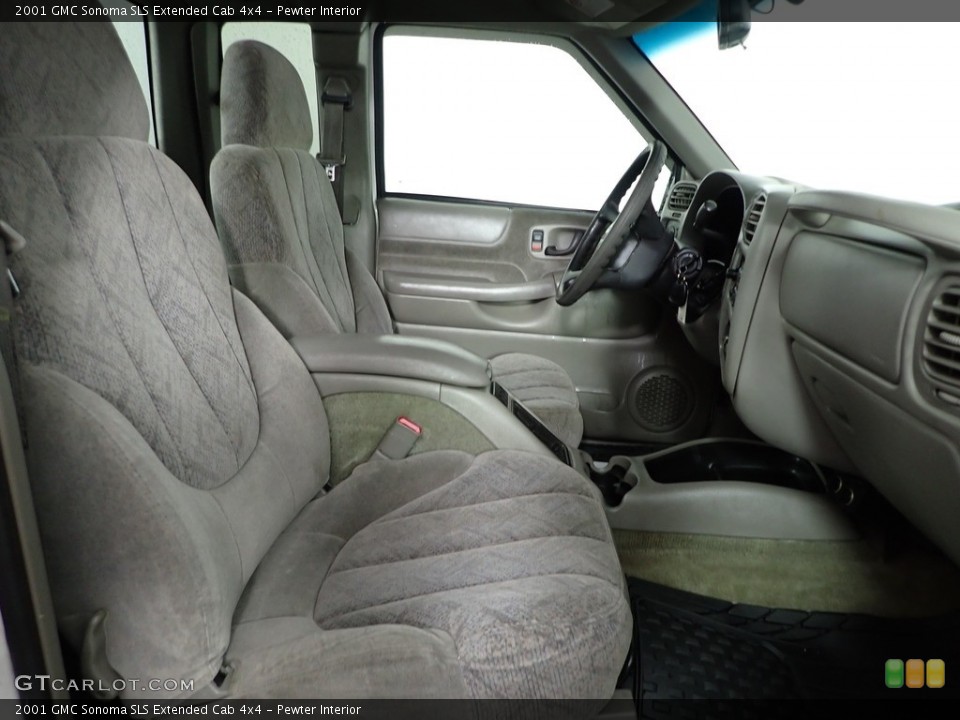 Pewter 2001 GMC Sonoma Interiors