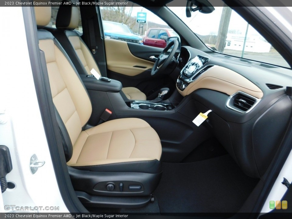 Jet Black/Maple Sugar 2023 Chevrolet Equinox Interiors