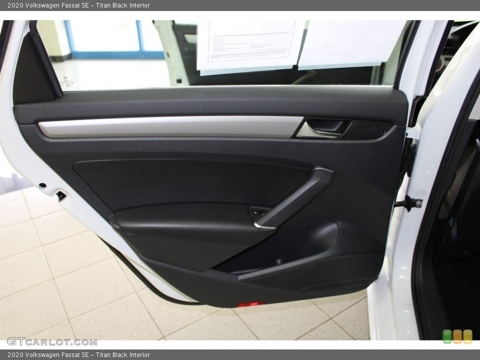 Titan Black Interior Door Panel for the 2020 Volkswagen Passat SE #145438192