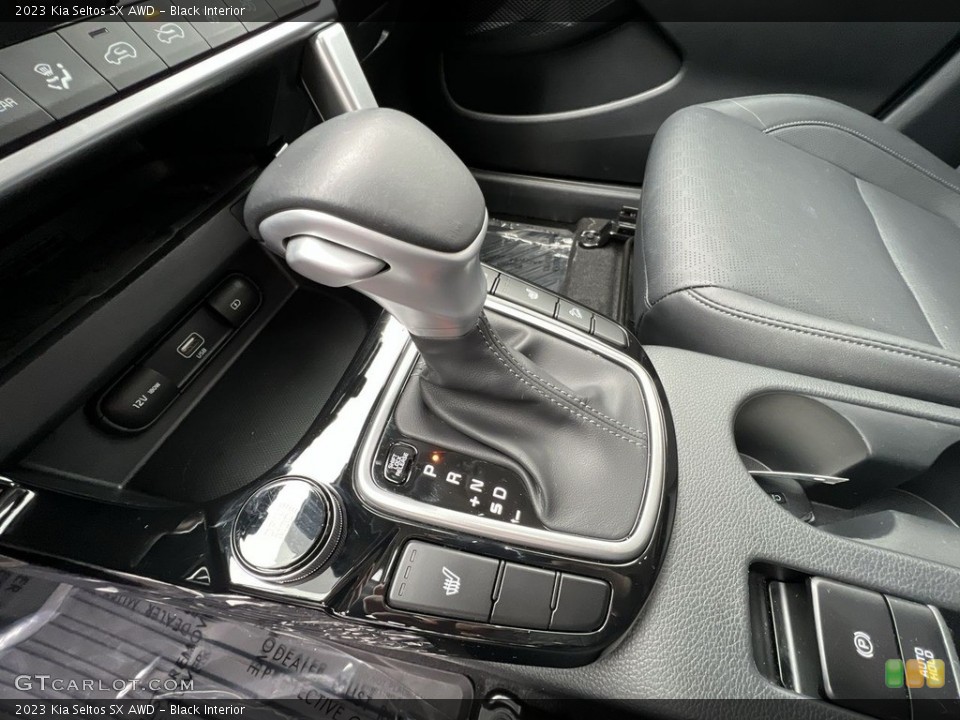 Black Interior Transmission for the 2023 Kia Seltos SX AWD #145441090