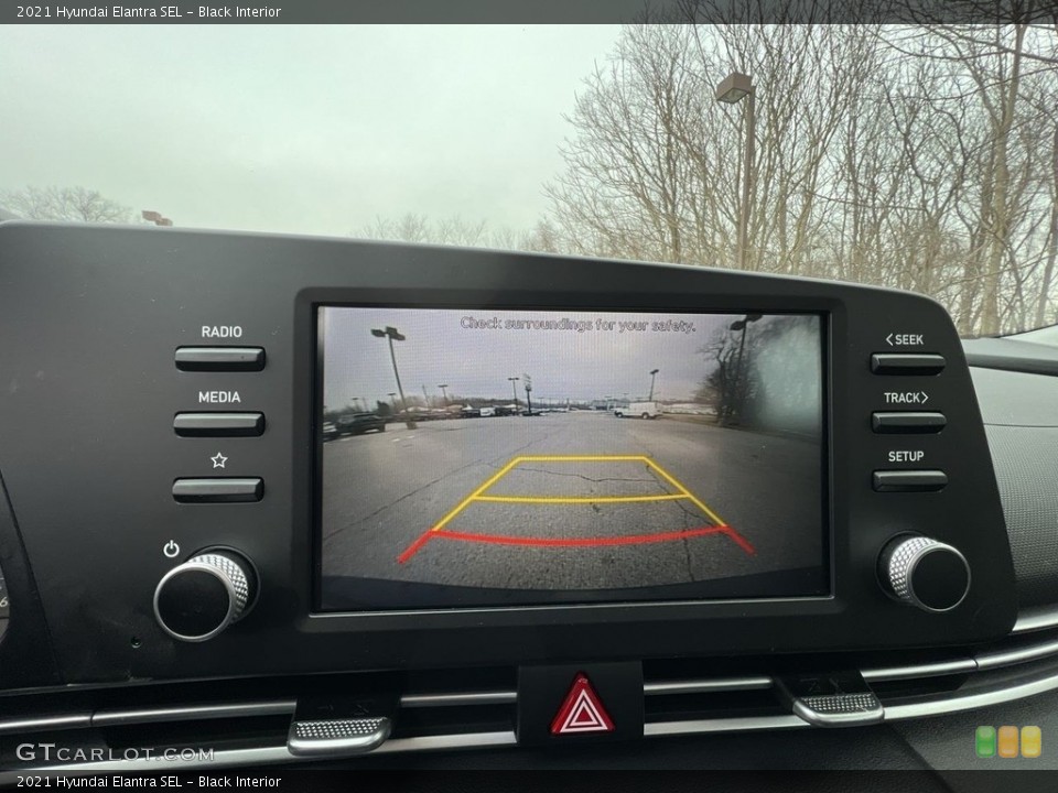 Black Interior Controls for the 2021 Hyundai Elantra SEL #145452870