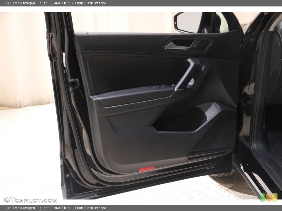 Titan Black Interior Door Panel for the 2020 Volkswagen Tiguan SE 4MOTION #145457785