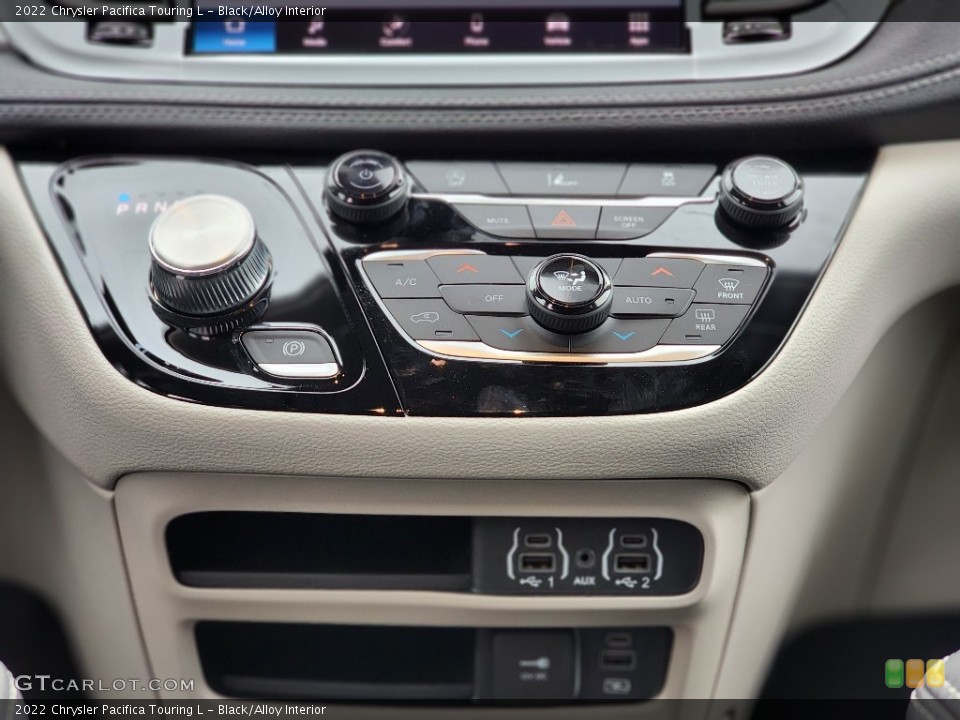 Black/Alloy Interior Controls for the 2022 Chrysler Pacifica Touring L #145473993