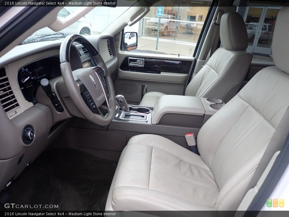 Medium Light Stone Interior Photo for the 2016 Lincoln Navigator Select 4x4 #145507212