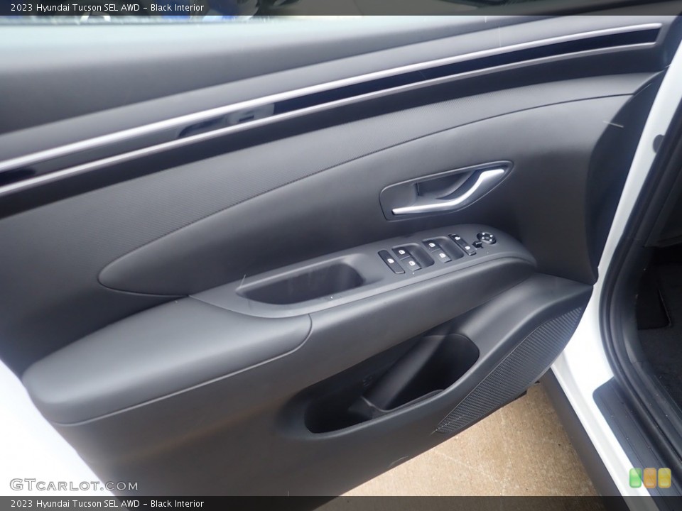 Black Interior Door Panel for the 2023 Hyundai Tucson SEL AWD #145508502