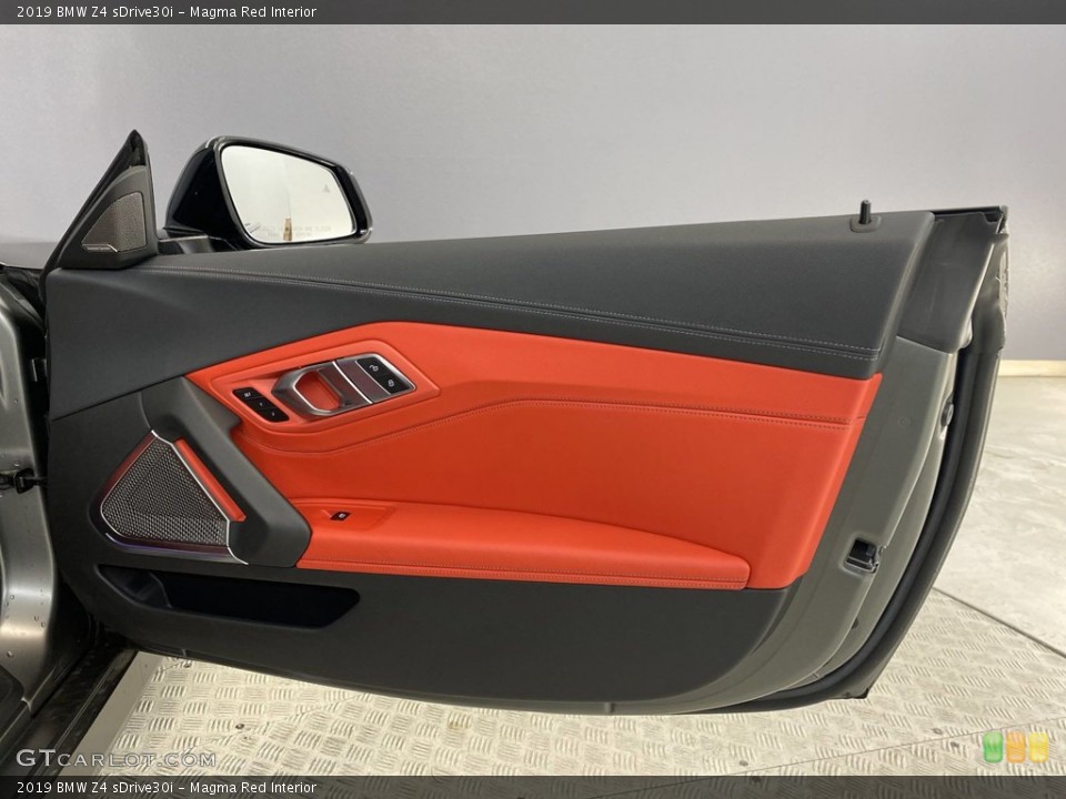 Magma Red Interior Door Panel for the 2019 BMW Z4 sDrive30i #145509174