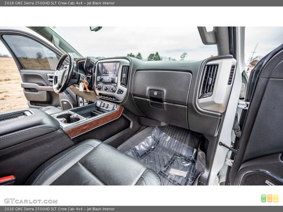 Jet Black Interior Dashboard for the 2018 GMC Sierra 2500HD SLT Crew Cab 4x4 #145521518
