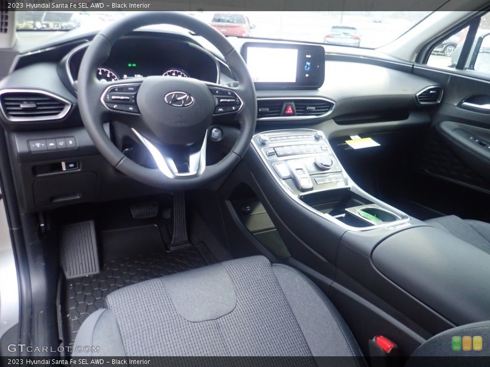 Black Interior Photo for the 2023 Hyundai Santa Fe SEL AWD #145537984