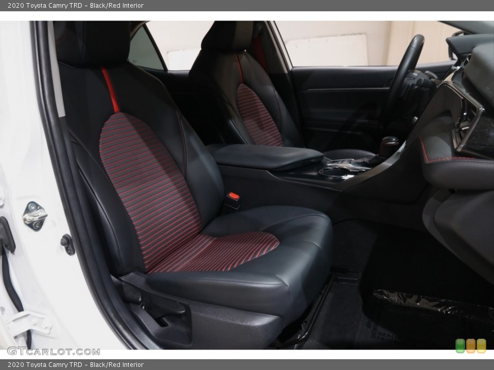 Black/Red 2020 Toyota Camry Interiors