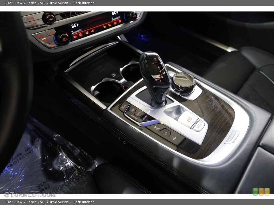 Black Interior Transmission for the 2022 BMW 7 Series 750i xDrive Sedan #145545187