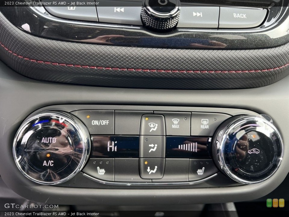 Jet Black Interior Controls for the 2023 Chevrolet TrailBlazer RS AWD #145549804