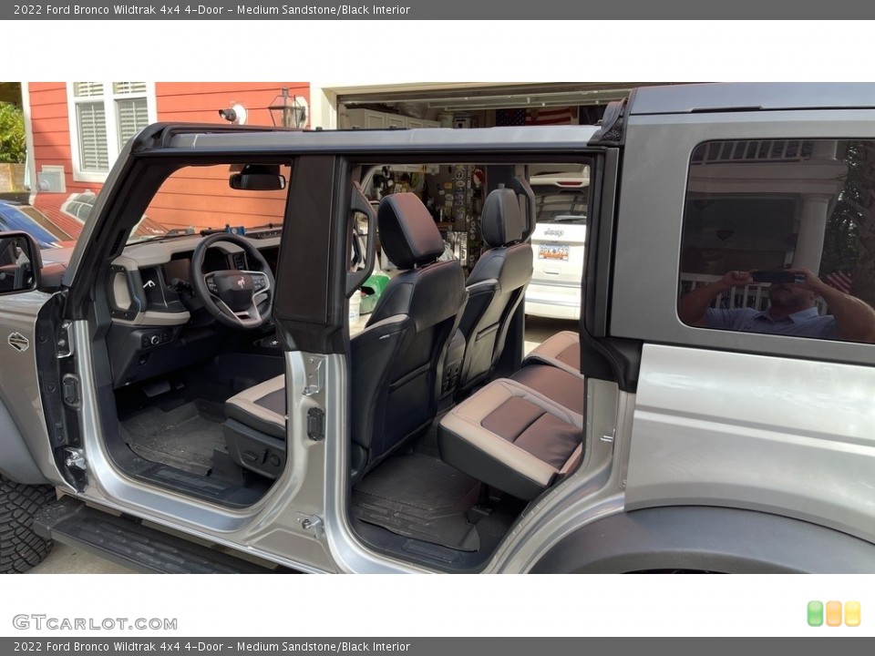 Medium Sandstone/Black Interior Rear Seat for the 2022 Ford Bronco Wildtrak 4x4 4-Door #145553918