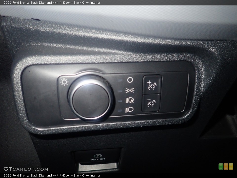 Black Onyx Interior Controls for the 2021 Ford Bronco Black Diamond 4x4 4-Door #145559660