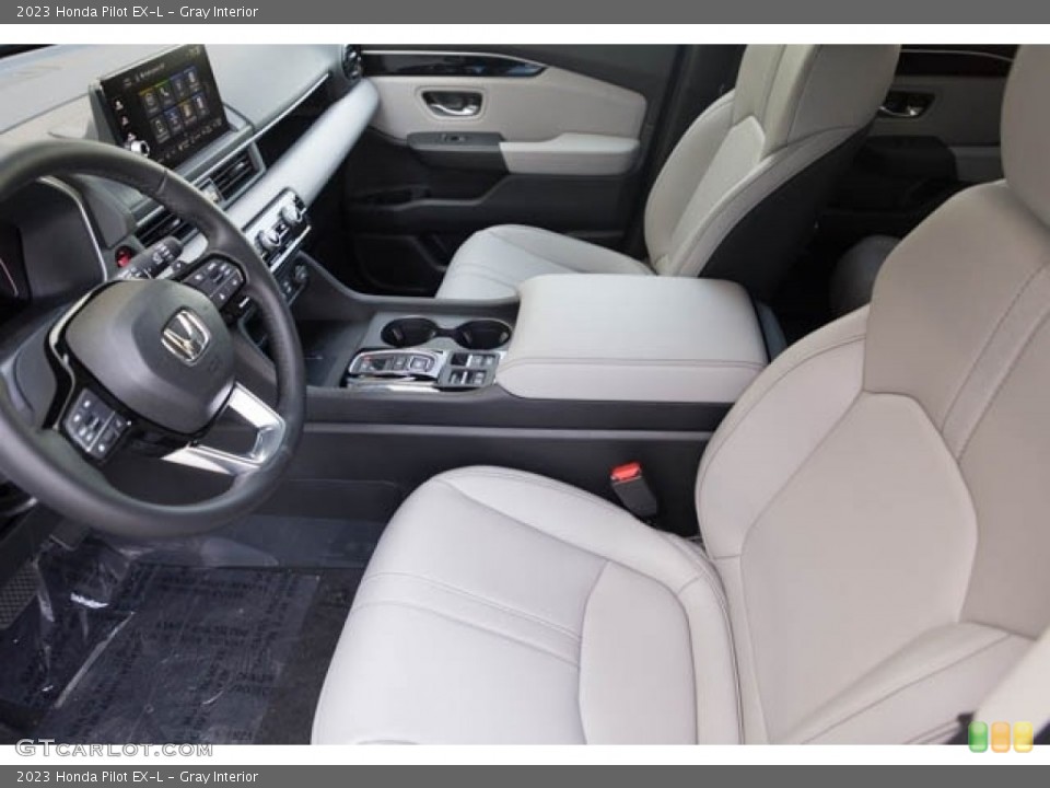 Gray Interior Photo for the 2023 Honda Pilot EX-L #145589126