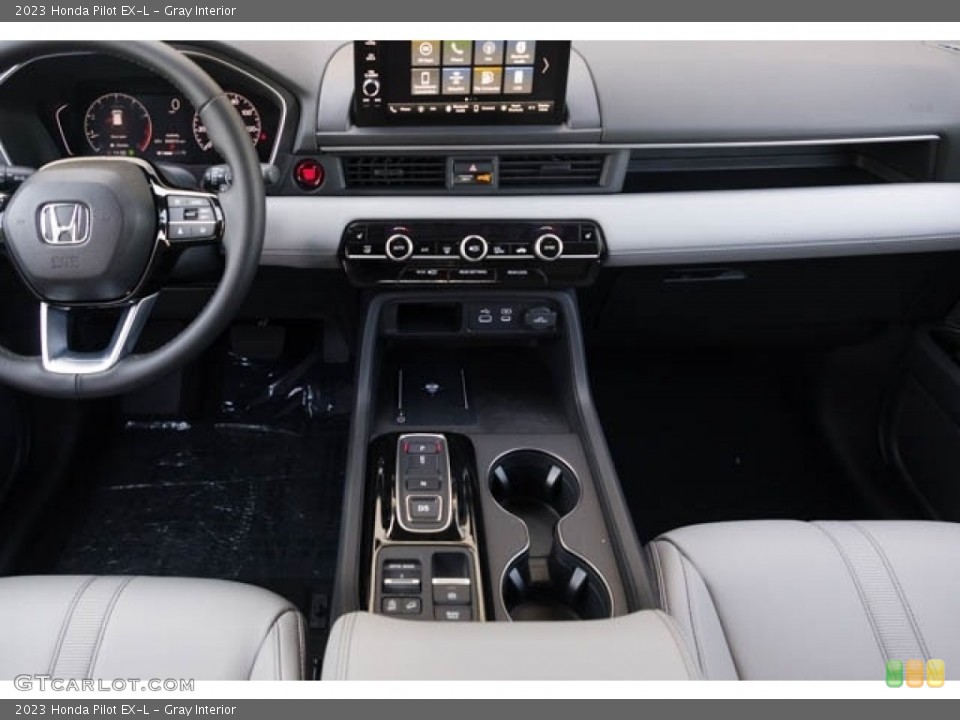 Gray Interior Dashboard for the 2023 Honda Pilot EX-L #145589164