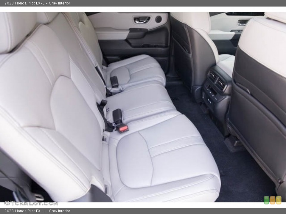 Gray Interior Rear Seat for the 2023 Honda Pilot EX-L #145589342