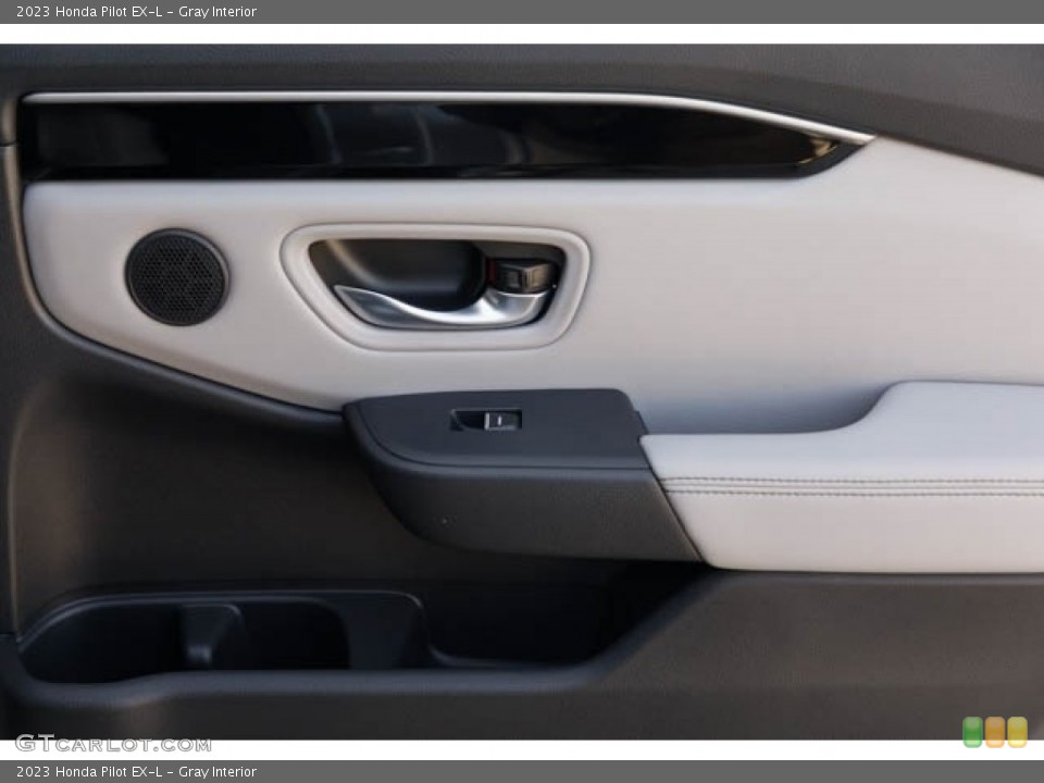 Gray Interior Door Panel for the 2023 Honda Pilot EX-L #145589503