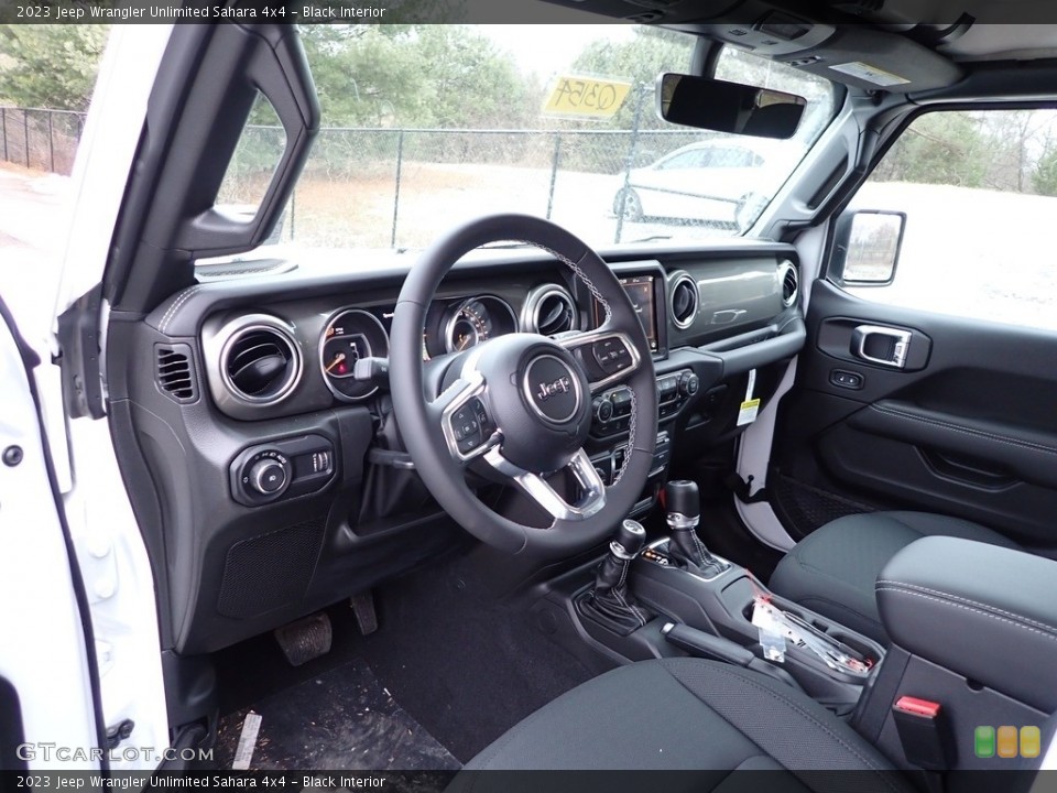 Black Interior Photo for the 2023 Jeep Wrangler Unlimited Sahara 4x4 #145592388