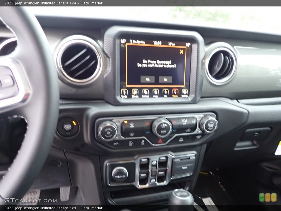 Black Interior Controls for the 2023 Jeep Wrangler Unlimited Sahara 4x4 #145592454