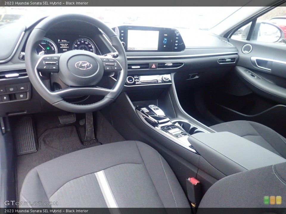 Black Interior Photo for the 2023 Hyundai Sonata SEL Hybrid #145595487