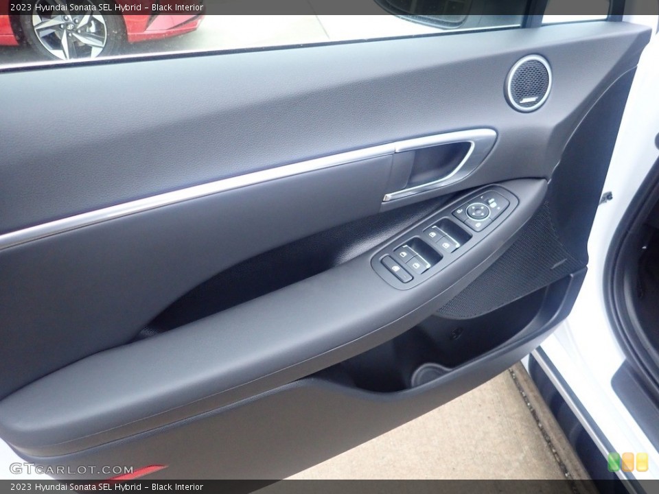 Black Interior Door Panel for the 2023 Hyundai Sonata SEL Hybrid #145595505