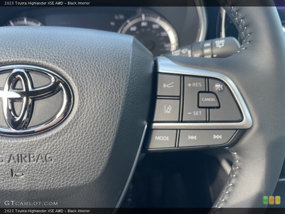 Black Interior Steering Wheel for the 2023 Toyota Highlander XSE AWD #145623095
