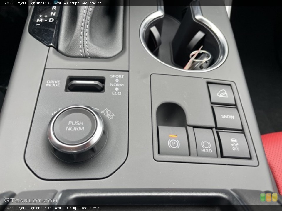 Cockpit Red Interior Controls for the 2023 Toyota Highlander XSE AWD #145644802