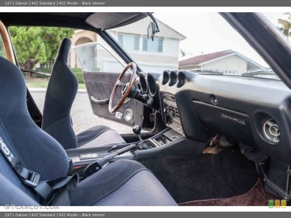 Black Interior Photo for the 1971 Datsun 240Z  #145667937