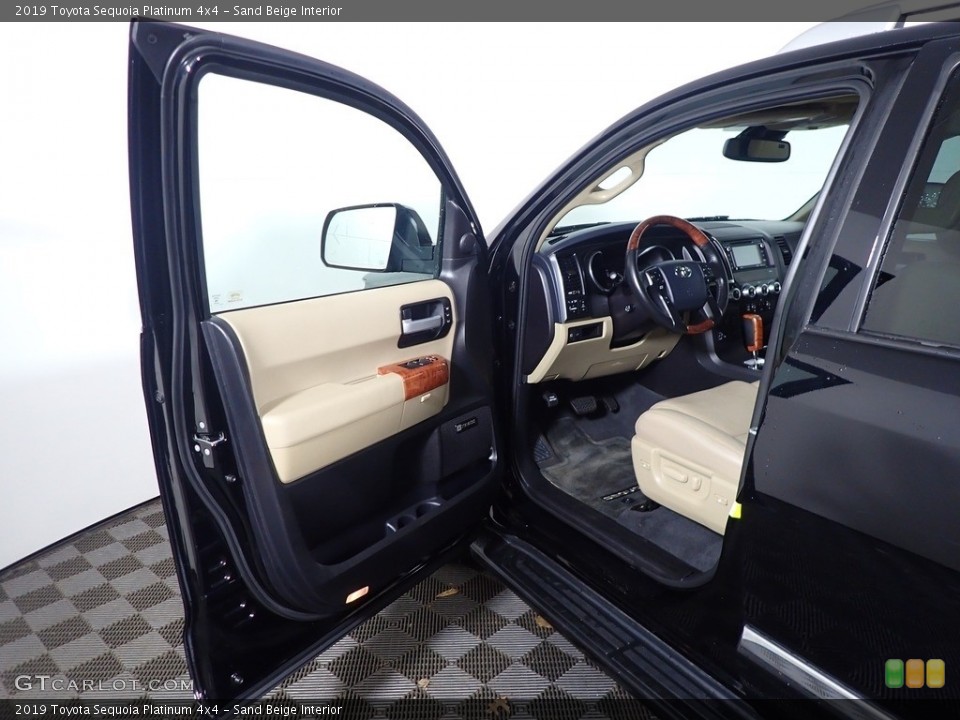 Sand Beige Interior Door Panel for the 2019 Toyota Sequoia Platinum 4x4 #145681051