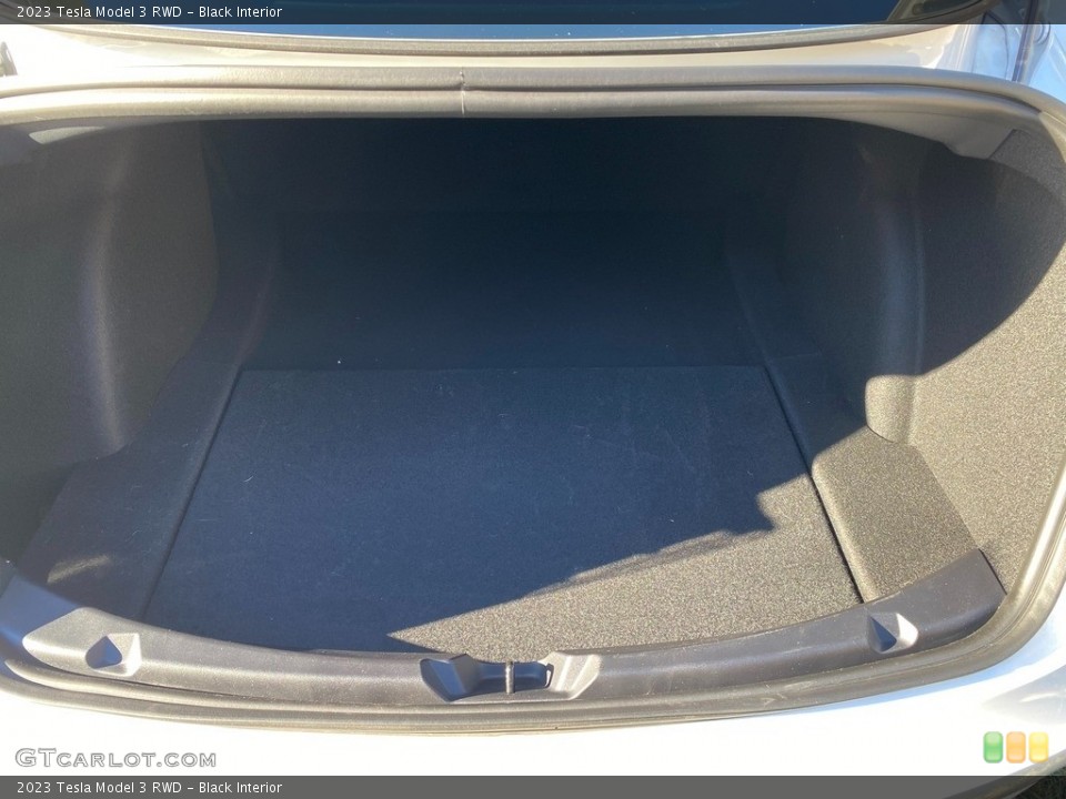 Black 2023 Tesla Model 3 Interiors