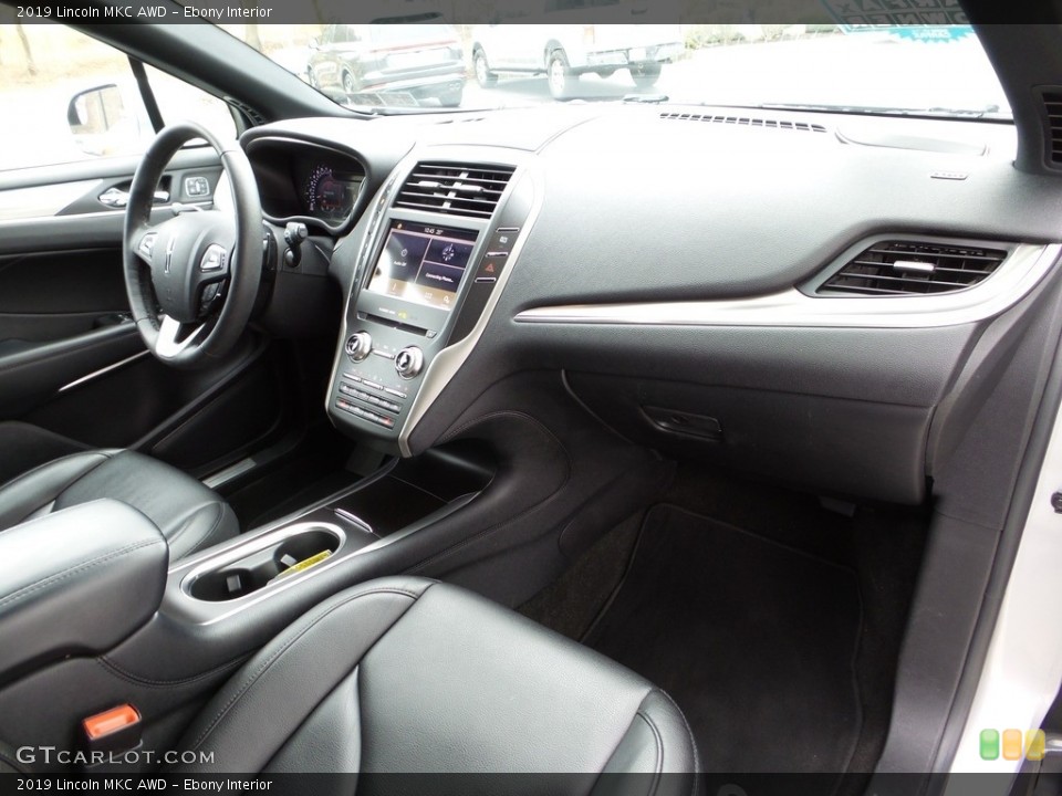 Ebony Interior Dashboard for the 2019 Lincoln MKC AWD #145692443