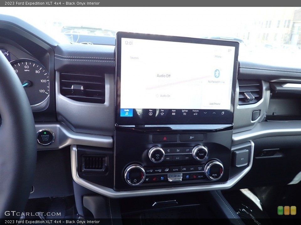 Black Onyx Interior Controls for the 2023 Ford Expedition XLT 4x4 #145696022