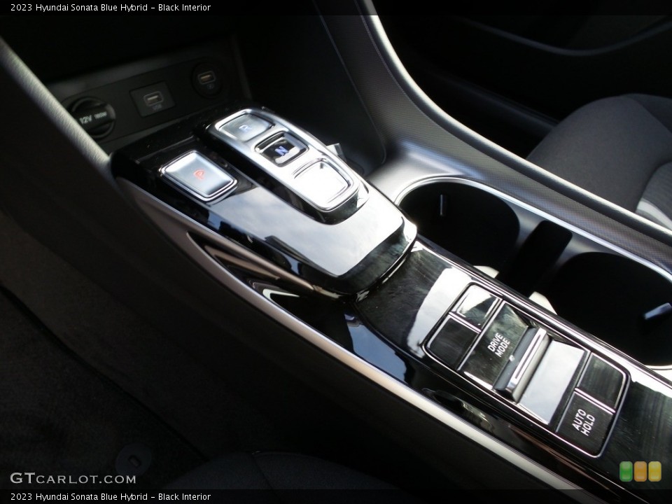Black Interior Transmission for the 2023 Hyundai Sonata Blue Hybrid #145701942