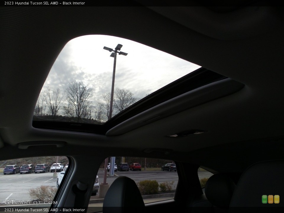 Black Interior Sunroof for the 2023 Hyundai Tucson SEL AWD #145702839