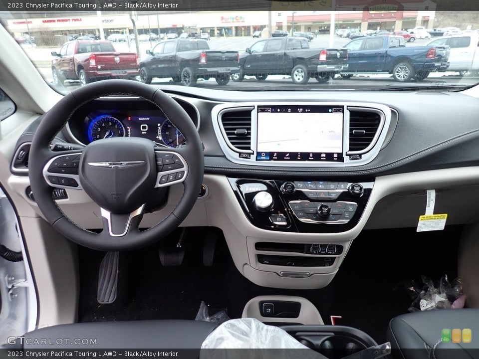 Black/Alloy Interior Dashboard for the 2023 Chrysler Pacifica Touring L AWD #145704123