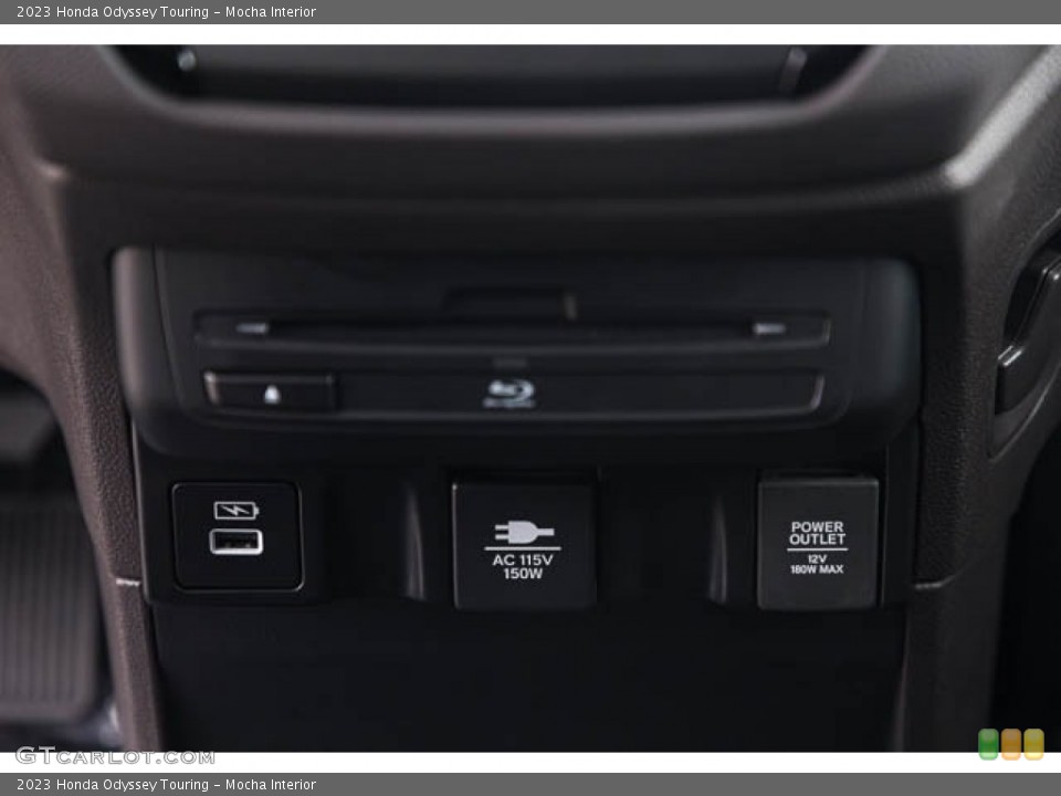 Mocha Interior Controls for the 2023 Honda Odyssey Touring #145710115