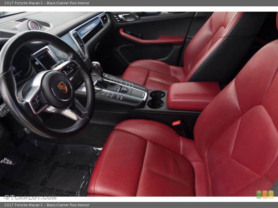 Black/Garnet Red Interior Front Seat for the 2017 Porsche Macan S #145721005