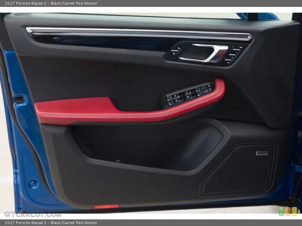 Black/Garnet Red Interior Door Panel for the 2017 Porsche Macan S #145721347